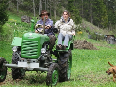 2014-04-27--Harald-Holzarbeit-Traktor--12