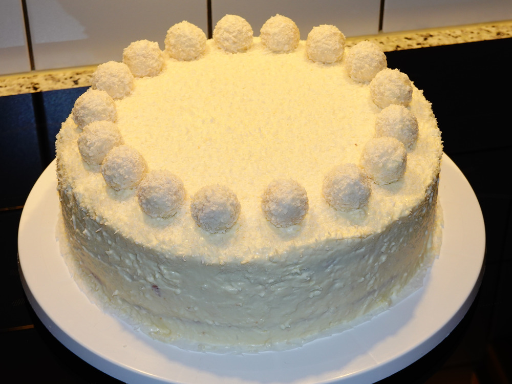 Weisse Raffaello Torte